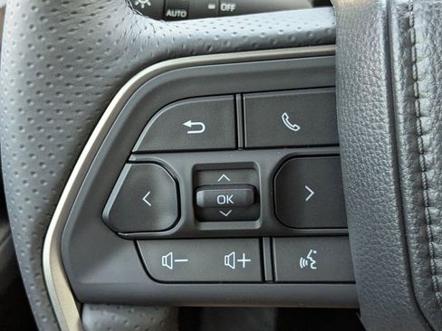 New 2026 Toyota 4Runner Limited AWD/4WD image 23