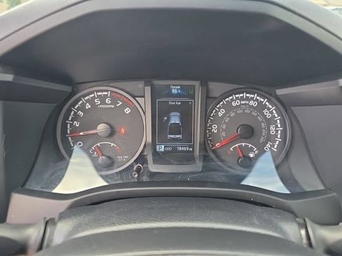 Used 2023 Toyota Tacoma SR AWD/4WD image 14