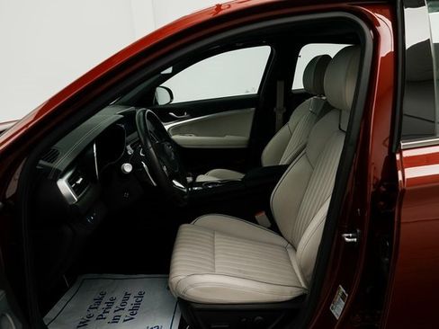 Used 2024 Genesis G70 2.5T w/ Sport Prestige Package image 21