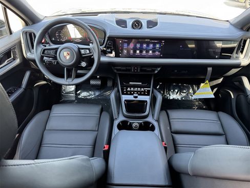 New 2026 Porsche Cayenne E-Hybrid Coupe image 12