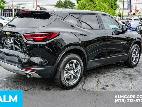 Used 2025 Chevrolet Blazer LT FWD image 5