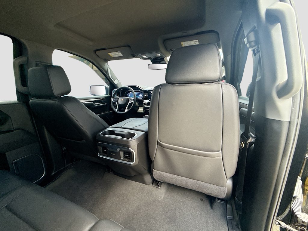 Used 2024 Chevrolet Silverado 1500 LTZ RWD image 29