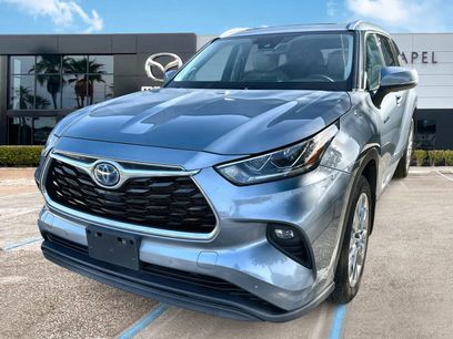 Used 2021 Toyota Highlander Limited