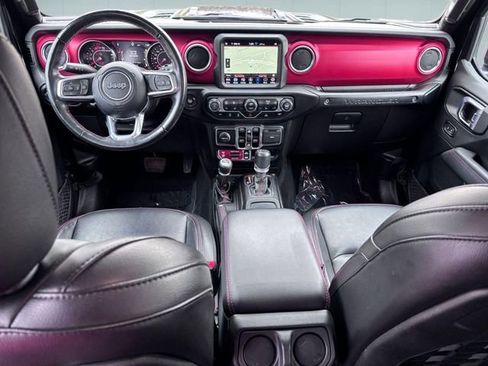 Used 2022 Jeep Wrangler Unlimited Rubicon w/ Cold Weather Group AWD/4WD image 25