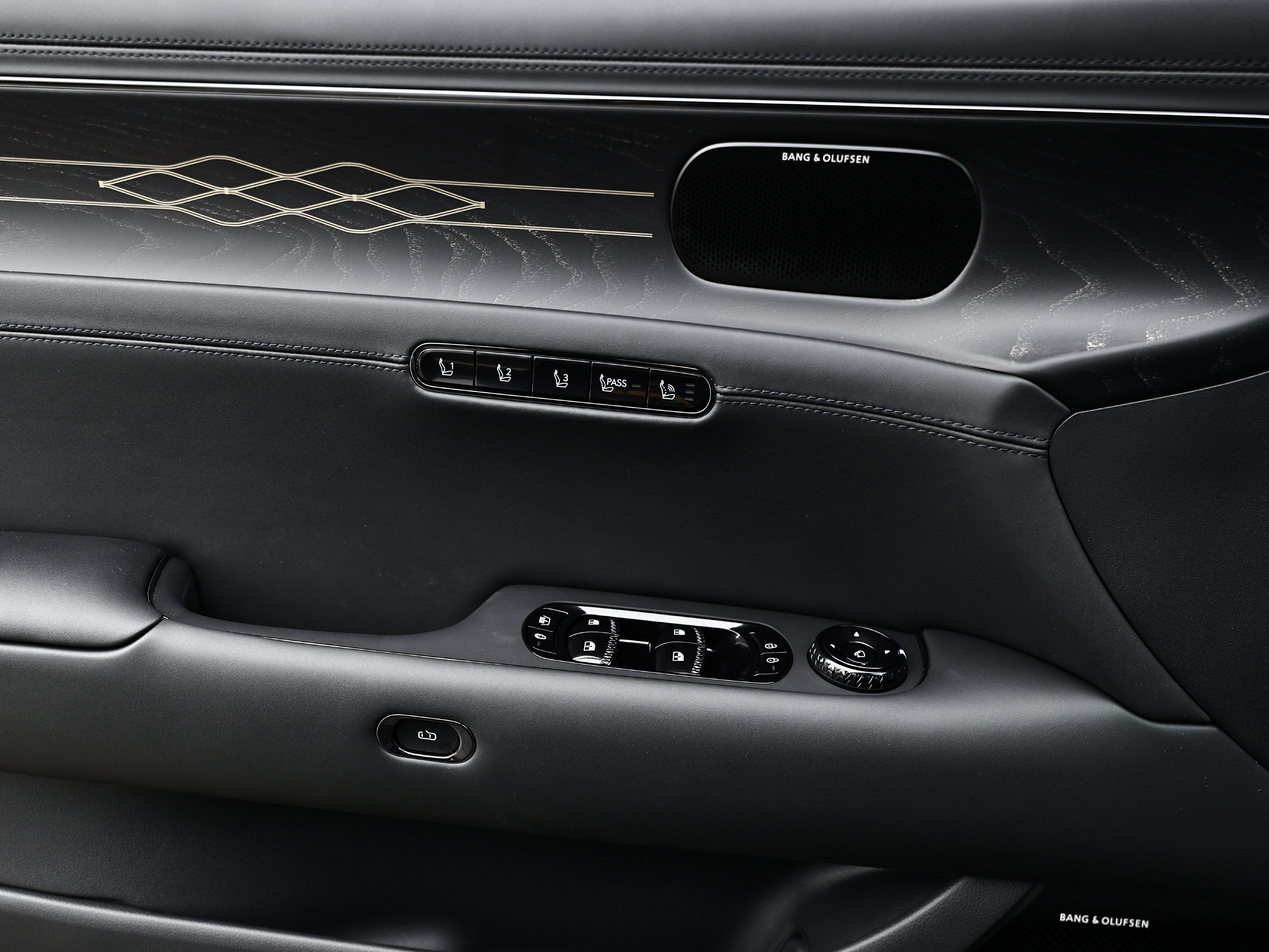 New 2026 Genesis G90 3.5T Prestige AWD/4WD image 19