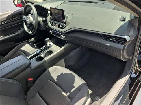 Certified 2025 Nissan Altima 2.5 S FWD image 20