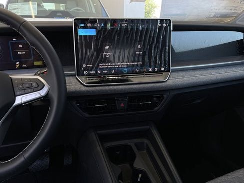 New 2025 Volkswagen Tiguan S image 21