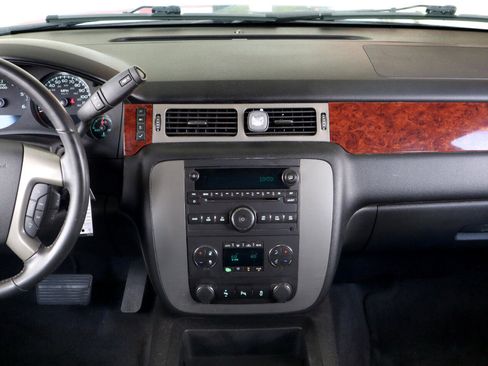 Used 2014 GMC Yukon SLT image 16