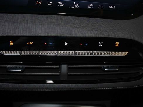 New 2026 Buick Enclave Sport Touring w/ Power Package AWD/4WD image 38