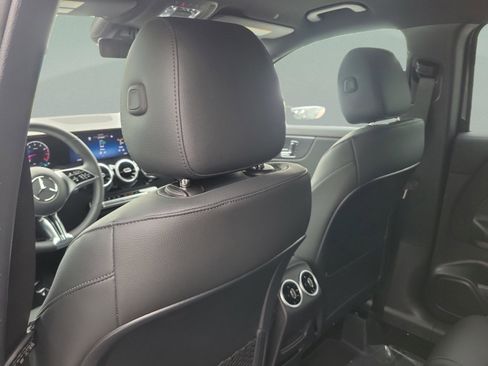 Certified 2026 Mercedes-Benz GLA 250 image 10