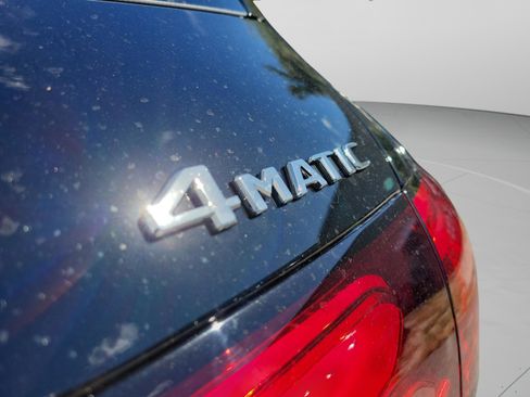 Used 2026 Mercedes-Benz GLC 300 4MATIC image 9