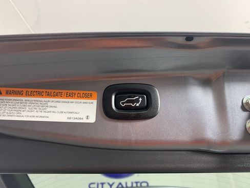 Used 2018 Mitsubishi Outlander SEL image 33