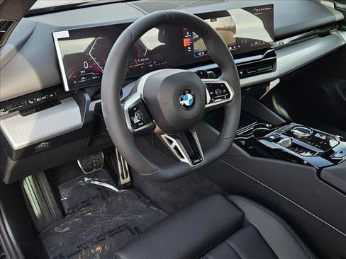 New 2026 BMW 530i w/ M Sport Package RWD image 3