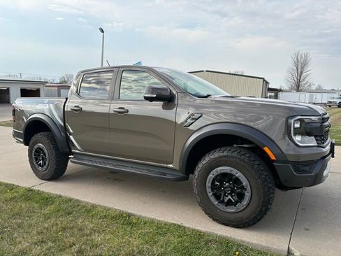 Certified 2025 Ford Ranger Raptor AWD/4WD image 3