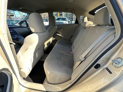 Used 2010 Toyota Prius Five image 17