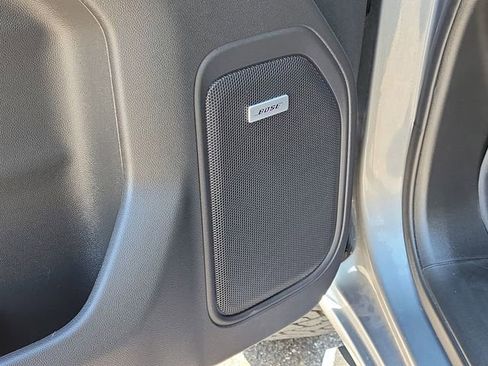 Used 2022 Chevrolet Silverado 1500 LT Trail Boss w/ LT Trail Boss Premium Package AWD/4WD image 19