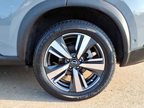 Used 2023 Nissan Rogue SL w/ SL Premium Package image 7