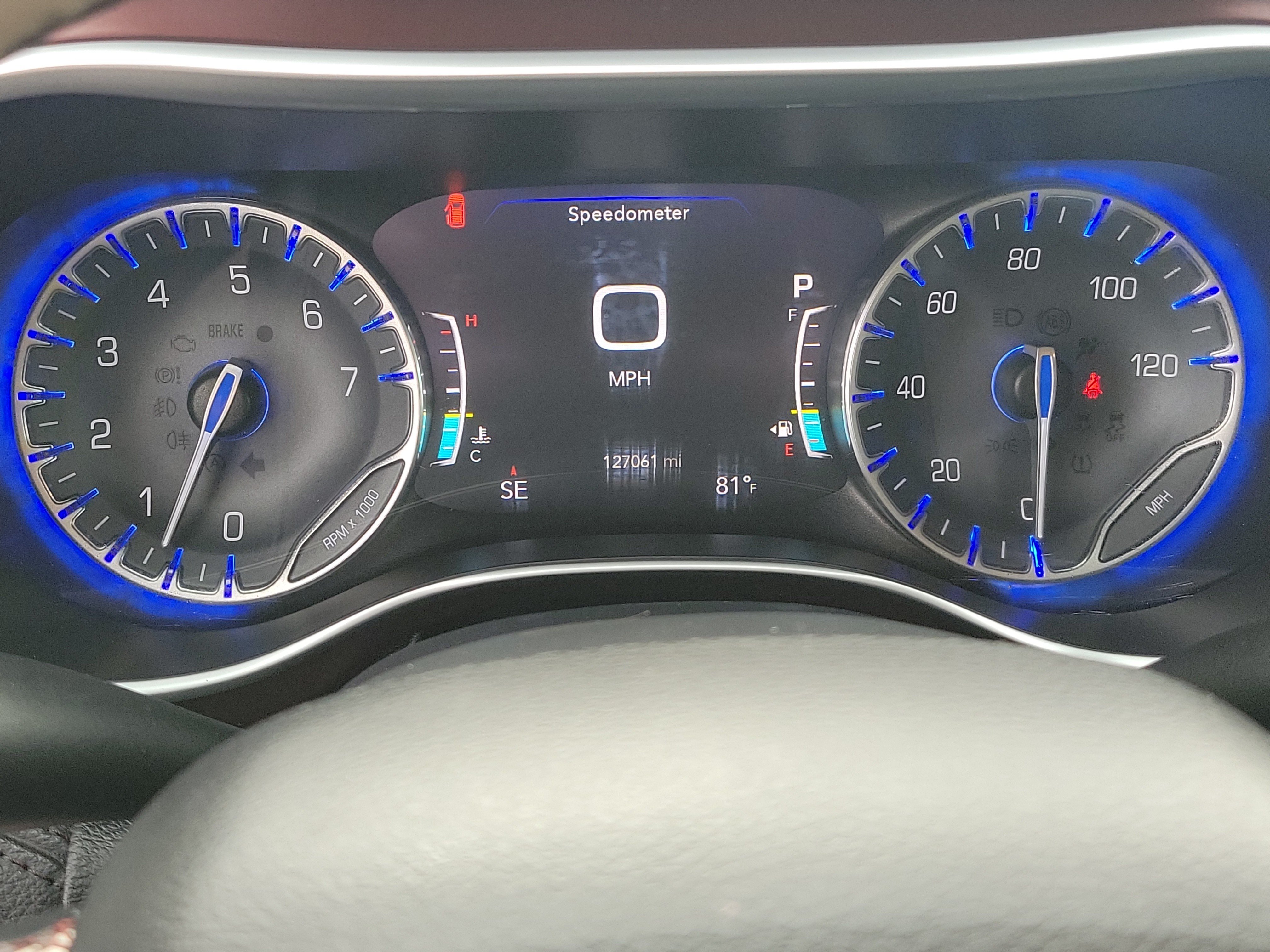 Used 2017 Chrysler Pacifica Limited w/ UConnect Theater Package FWD image 27
