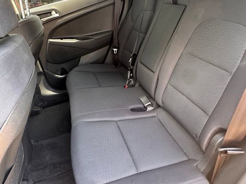 Used 2019 Hyundai Tucson SE FWD image 14