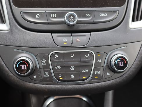 Used 2024 Chevrolet Malibu LT image 27