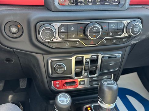 Used 2019 Jeep Wrangler Unlimited Rubicon image 22