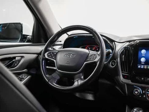 Used 2020 Chevrolet Traverse RS image 15