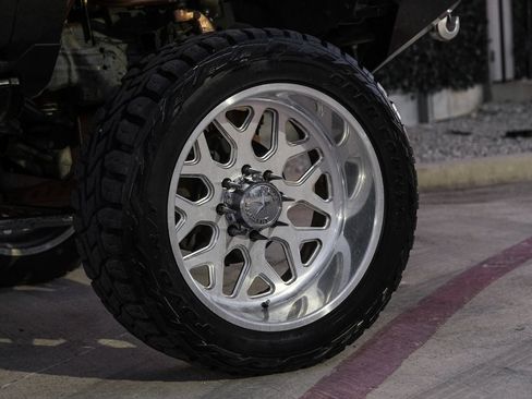 Used 2018 Chevrolet Silverado 2500 High Country w/ Duramax Plus Package image 41