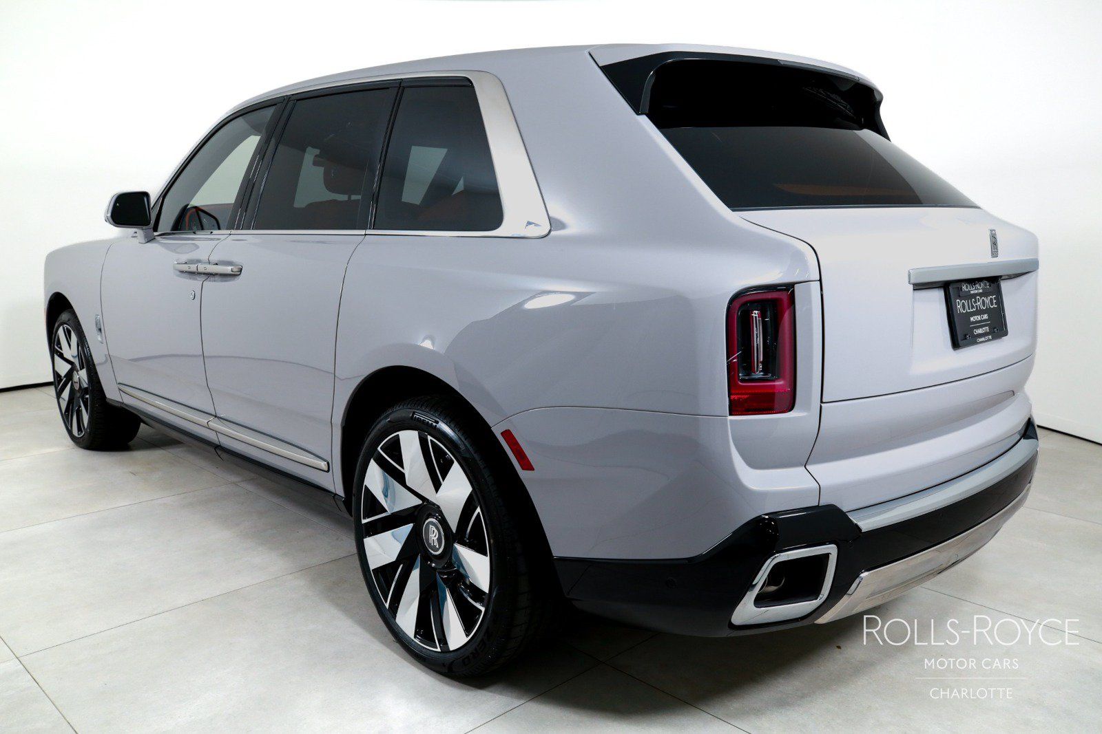 New 2027 Rolls-Royce Cullinan AWD/4WD image 8