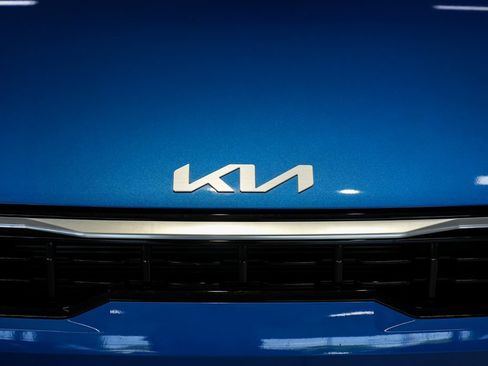 Used 2025 Kia K4 GT-Line FWD image 29
