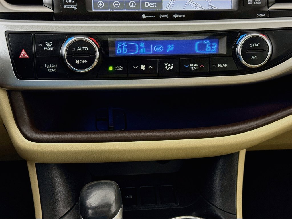 Used 2016 Toyota Highlander Limited FWD image 16