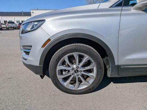 Used 2019 Lincoln MKC Select w/ Select Plus Package AWD/4WD image 22