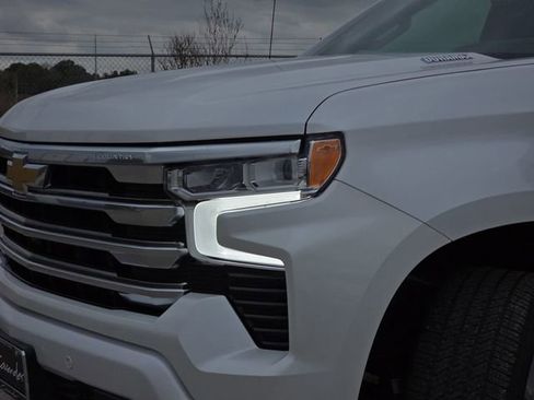 Used 2025 Chevrolet Silverado 1500 High Country w/ High Country Premium Package image 29