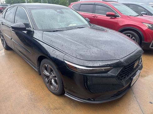 Used 2023 Honda Accord EX image 1