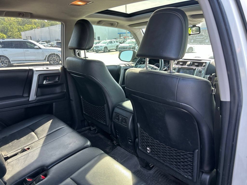 Used 2018 Toyota 4Runner Limited AWD/4WD image 35