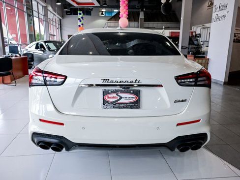 Used 2022 Maserati Ghibli Modena image 8