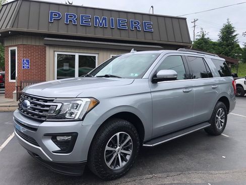 Used 2020 Ford Expedition XLT w/ Equipment Group 202A AWD/4WD image 10