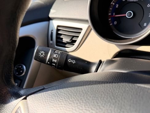 Used 2016 Hyundai Elantra GT image 36