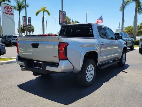 Used 2024 Toyota Tacoma SR5 AWD/4WD image 11