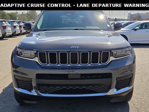 Used 2023 Jeep Grand Cherokee L Laredo w/ Luxury Tech Group I image 2