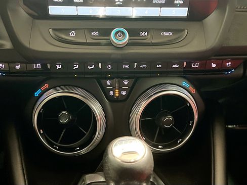 Used 2017 Chevrolet Camaro LT RWD image 12