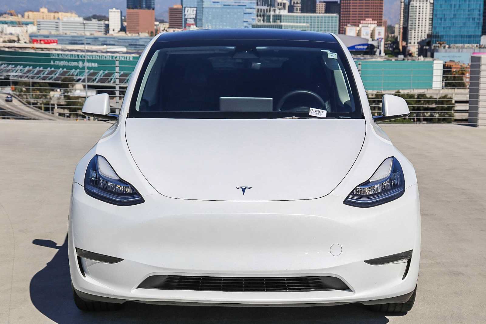 Used 2023 Tesla Model Y Long Range AWD/4WD image 2
