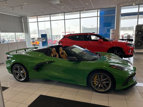 New 2026 Chevrolet Corvette Stingray Premium Conv w/ Z51 Performance Package image 4