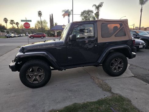 Used 2018 Jeep Wrangler Sport image 4