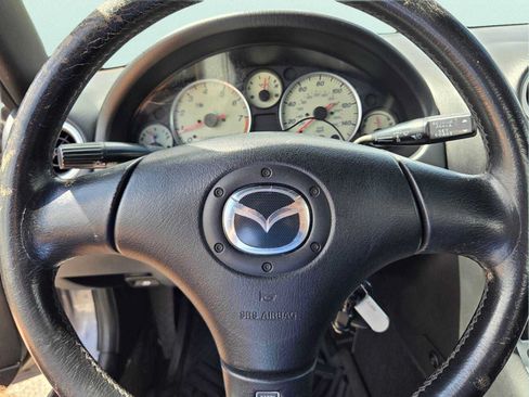 Used 2003 MAZDA MX-5 Miata LS RWD image 24