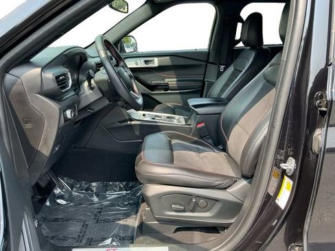 Used 2023 Ford Explorer ST-Line AWD/4WD image 10