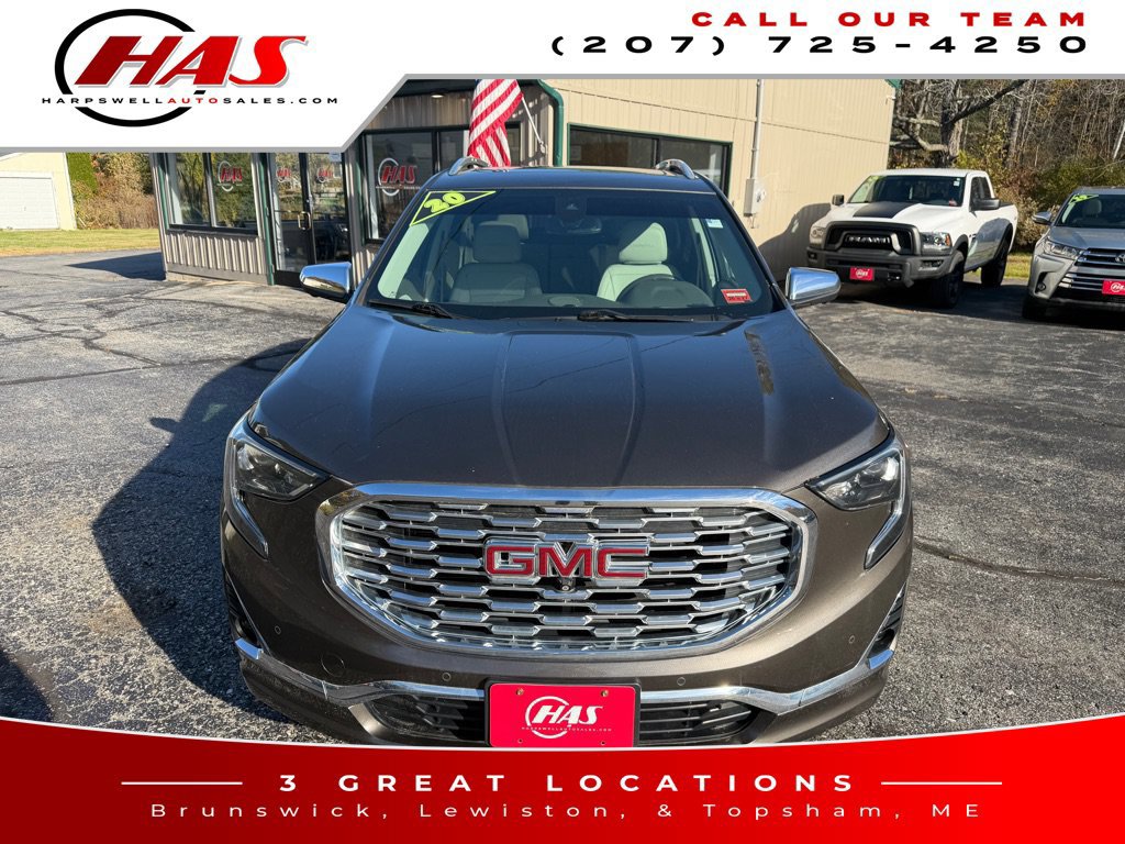 Used 2020 GMC Terrain Denali w/ Denali Premium Package AWD/4WD image 9