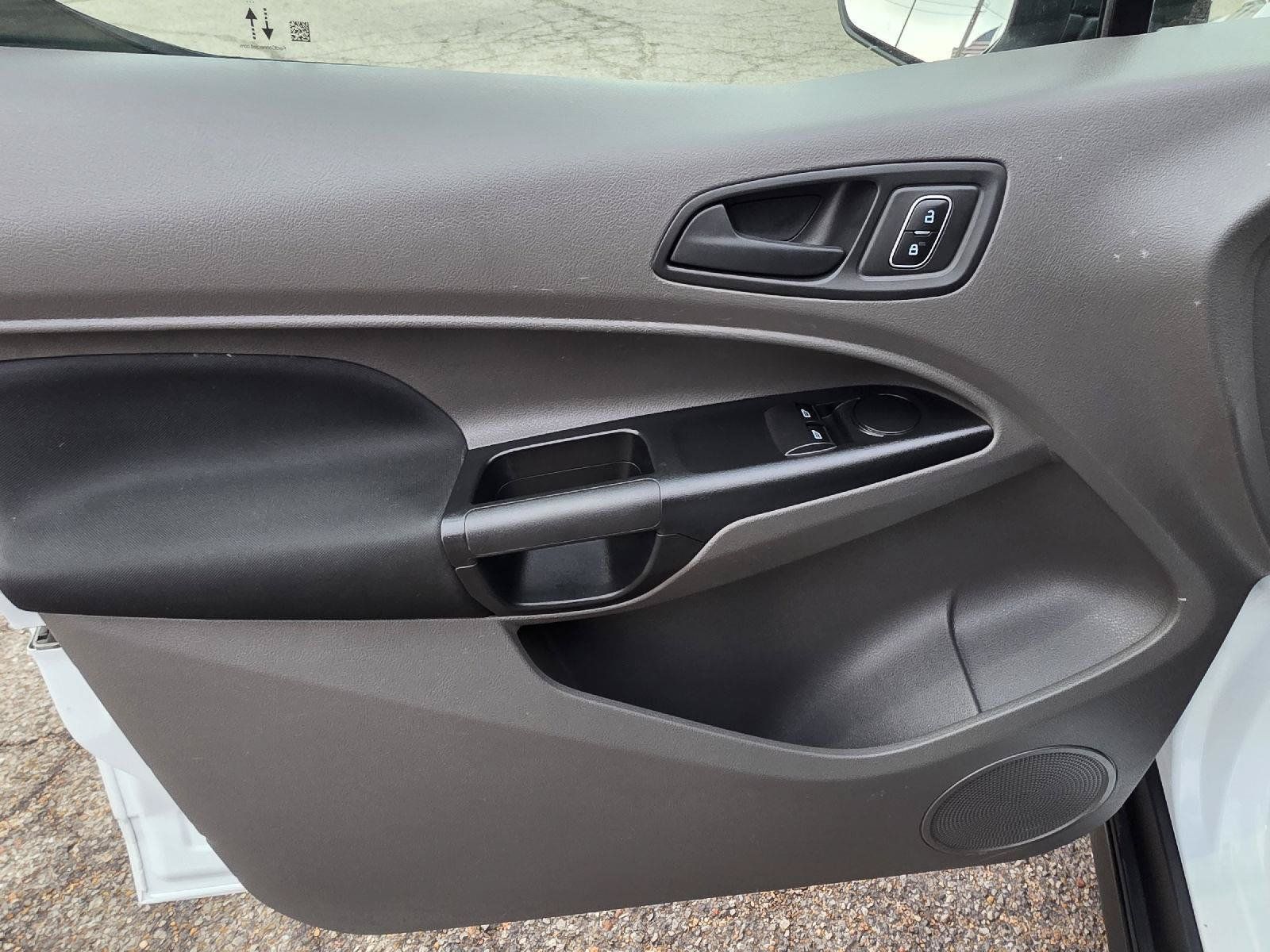 Used 2016 Ford Transit Connect XL FWD image 30