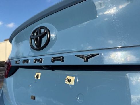 Used 2024 Toyota Camry SE image 16