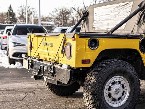 Used 2003 HUMMER H1 Open Top image 11