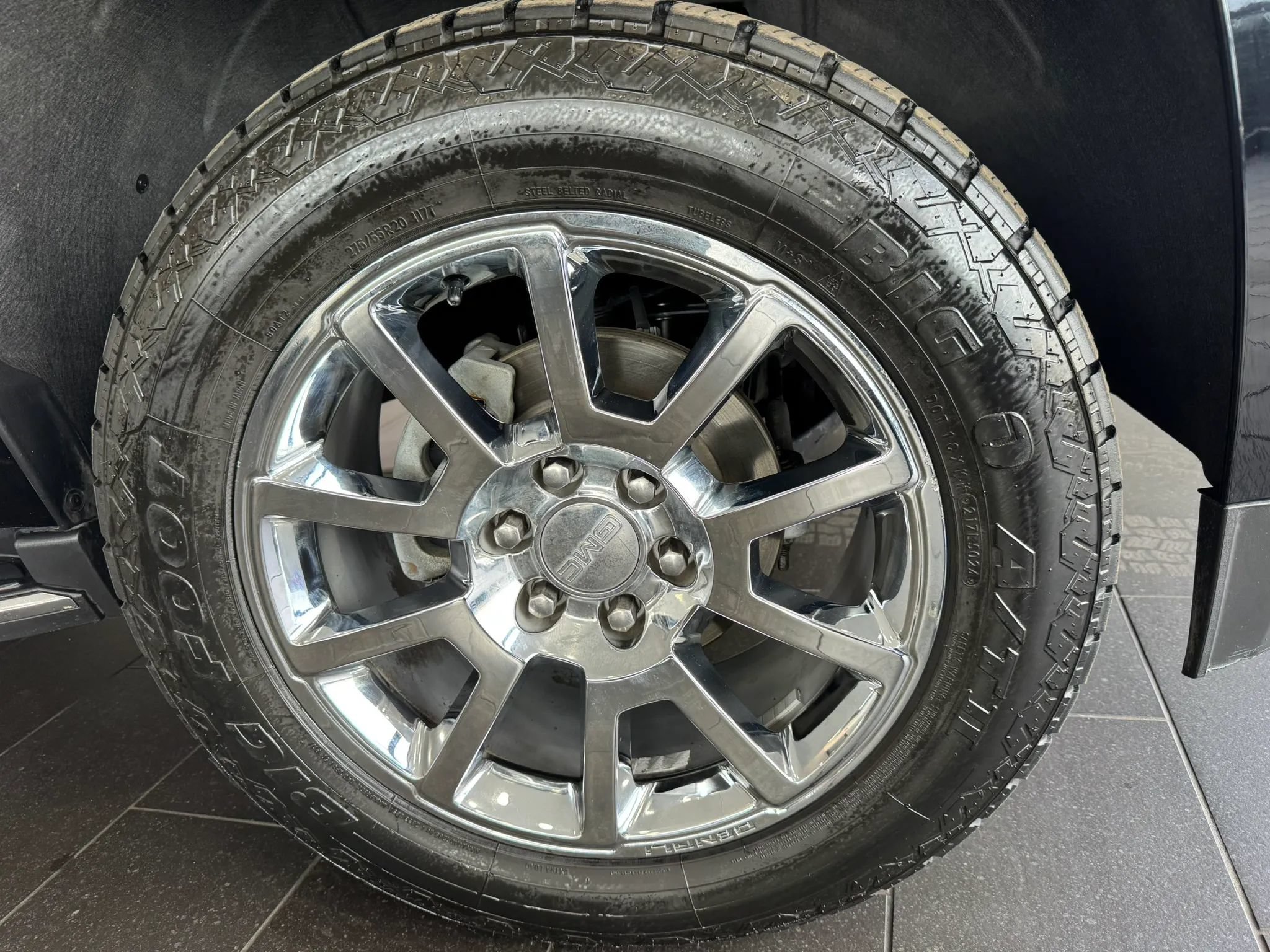 Used 2017 GMC Yukon SLT AWD/4WD image 49